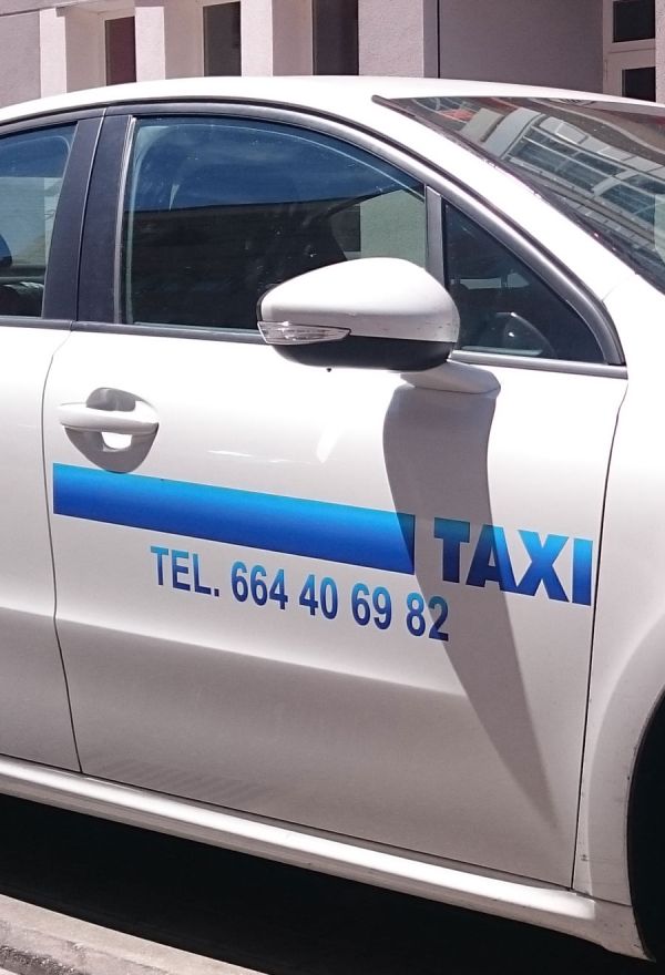 Taxi en Cuellar servicio de transporte